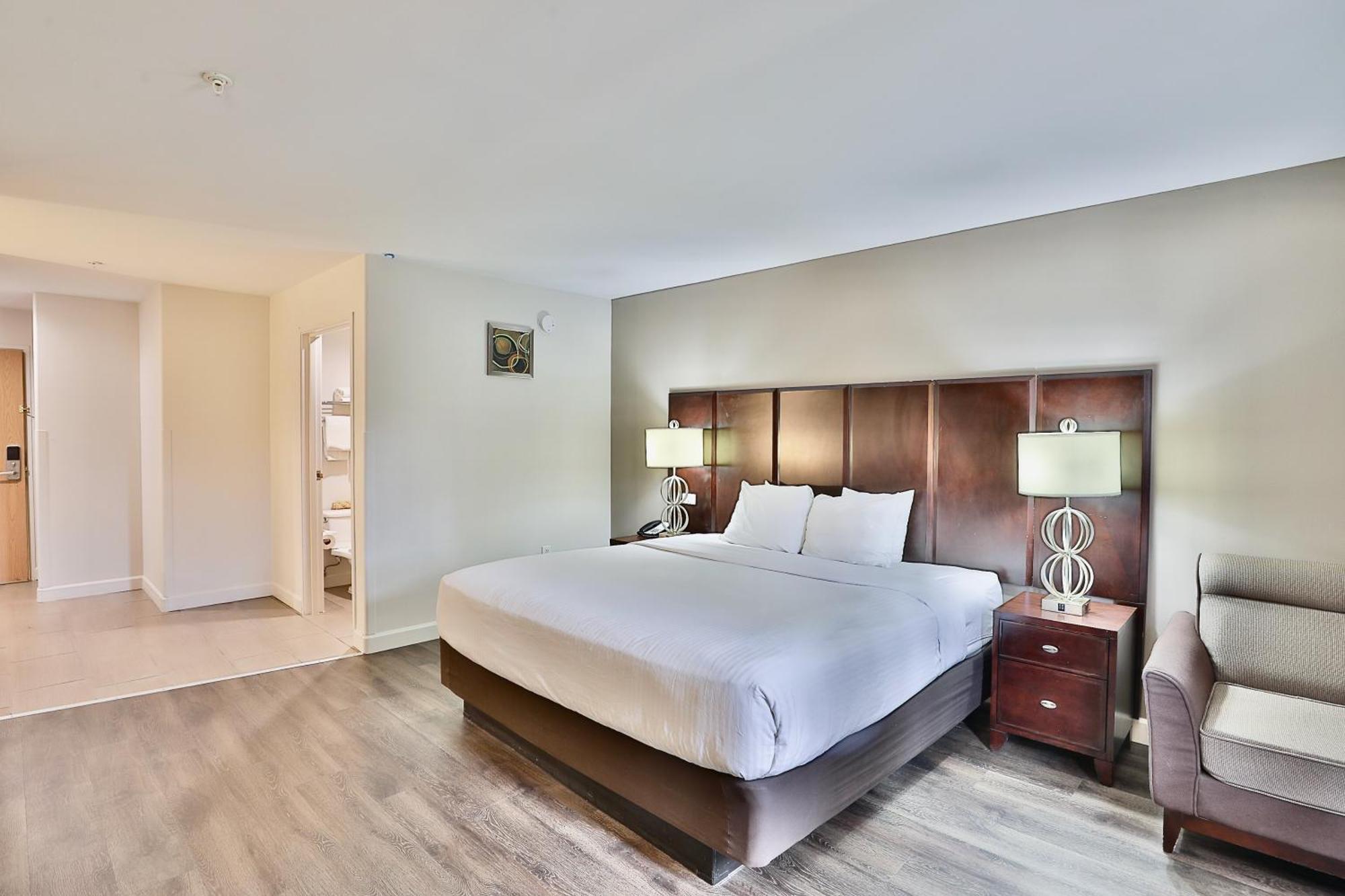Отель Baymont By Wyndham Tucson Airport Экстерьер фото